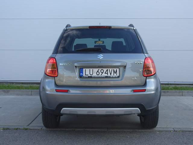 Suzuki SX4 I (Classic) facelifting 2012 — zdjęcie 9
