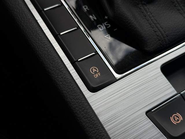 Skoda Superb III facelifting 2021 — zdjęcie 30