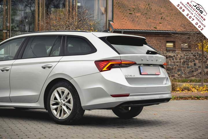 Skoda Octavia III (A7) facelifting 2022 — zdjęcie 35