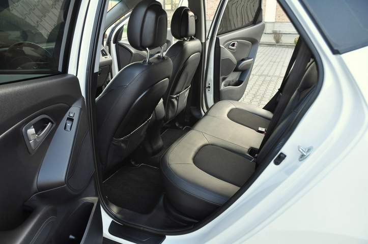 Hyundai ix35 I facelifting 2014 — zdjęcie 21