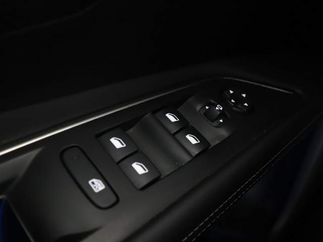 Peugeot 3008 II 2017 — zdjęcie 35