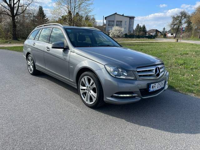 Mercedes-Benz C-Klasa III (W204) facelifting 2011 — zdjęcie 2