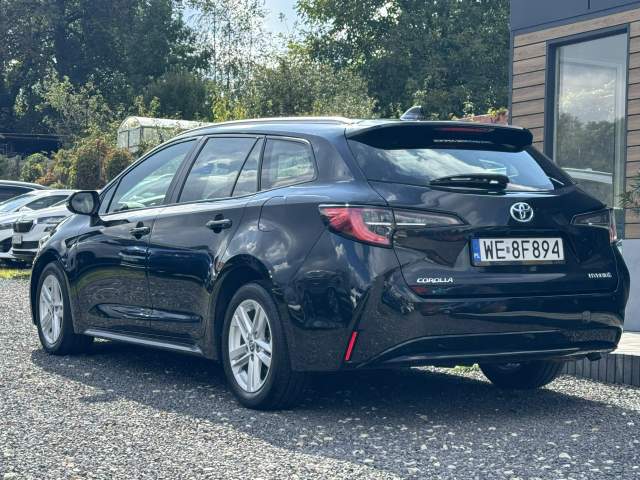 Toyota Corolla XII (E210) 2023 — zdjęcie 13