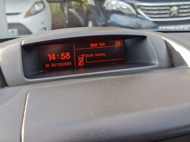 Citroen Berlingo II 2011 — zdjęcie 17