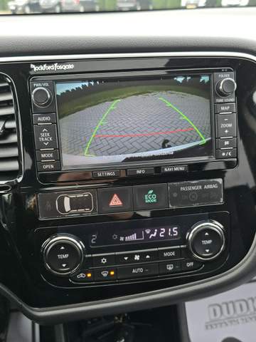 Mitsubishi Outlander III facelifting 2014 — zdjęcie 37