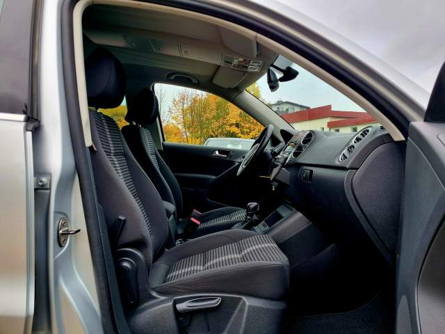 Volkswagen Tiguan I 2010 — zdjęcie 10