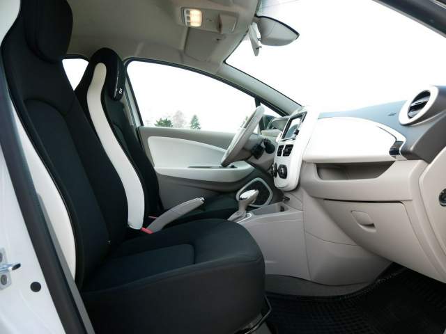Renault ZOE I 2016 — zdjęcie 20
