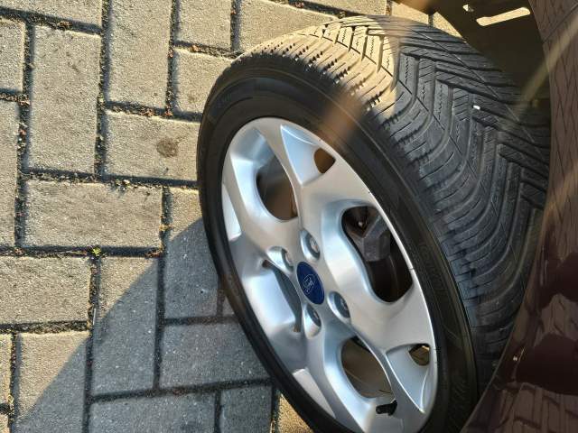 Ford Fiesta Mk6 2011 — zdjęcie 33