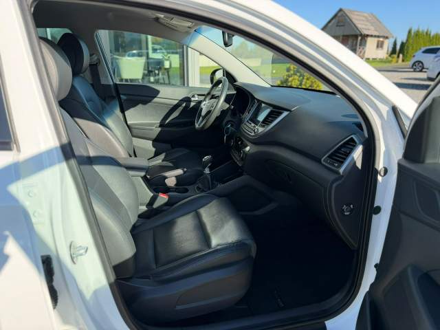 Hyundai Tucson III 2016 — zdjęcie 18