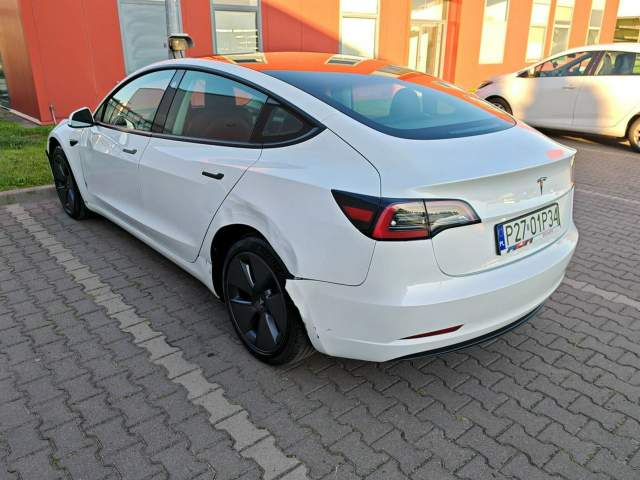 Tesla Model 3 I 2023 — zdjęcie 4