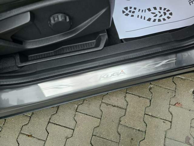 Ford Kuga II facelifting 2016 — zdjęcie 40