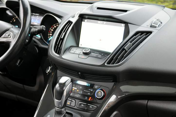 Ford Kuga II facelifting 2017 — zdjęcie 25