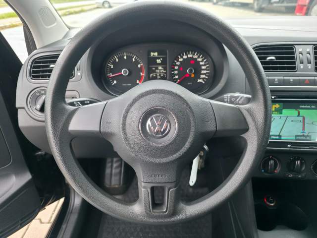 Volkswagen Polo V 2011 — zdjęcie 20