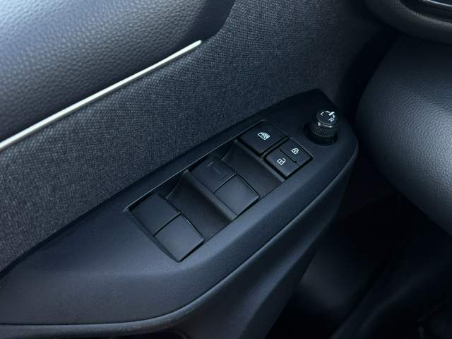 Toyota Yaris IV 2022 — zdjęcie 32