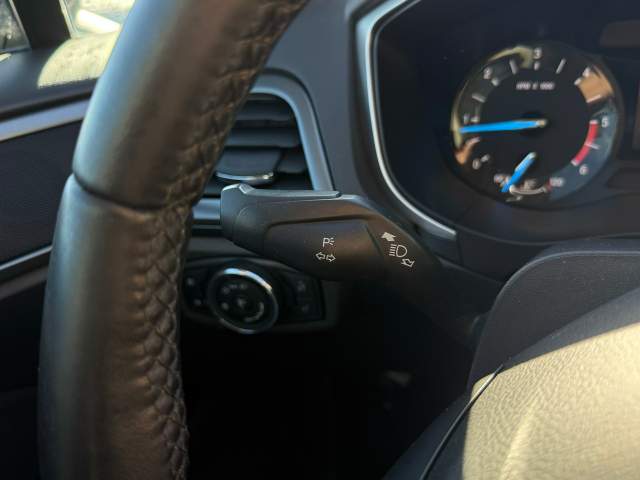 Ford Mondeo V 2015 — zdjęcie 19