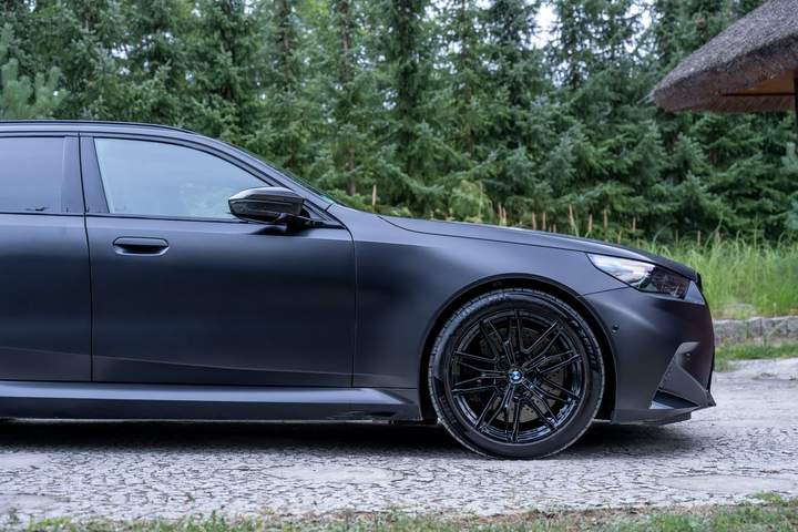 BMW M5 VII (G90) 2025 — zdjęcie 18