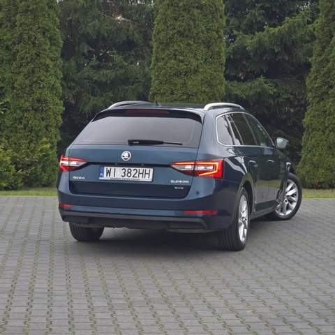 Skoda Superb III 2018 — zdjęcie 10