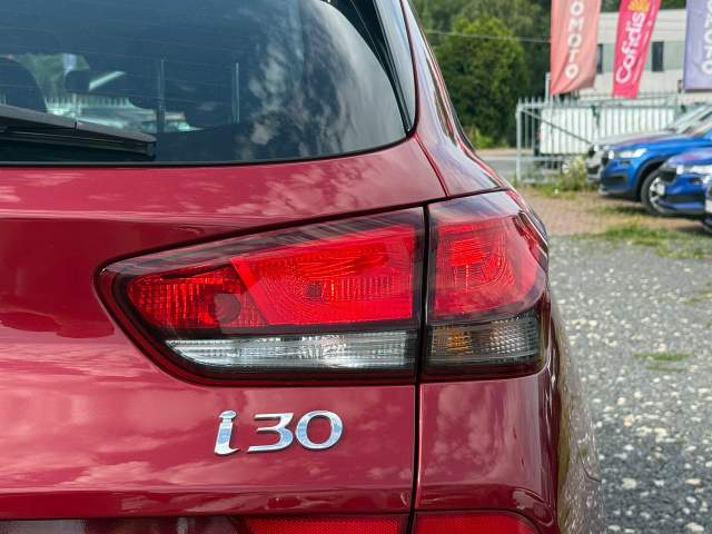 Hyundai i30 III facelifting 2 2021 — zdjęcie 9