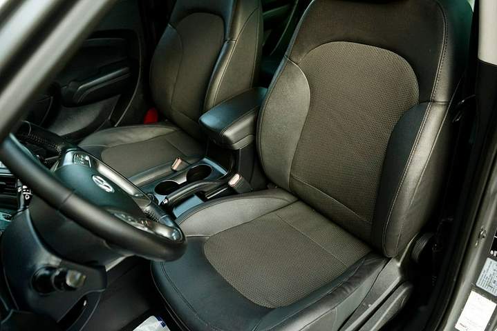 Hyundai ix35 I facelifting 2014 — zdjęcie 19