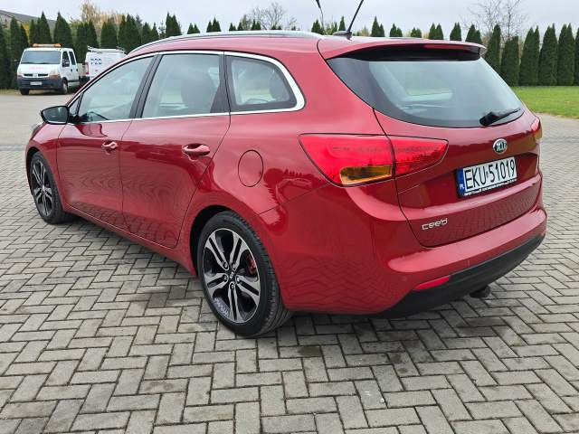 Kia Ceed II 2013 — zdjęcie 12