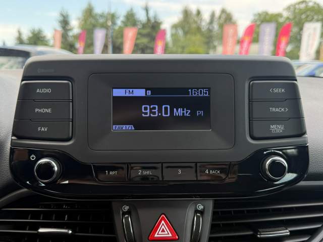 Hyundai i30 III facelifting 2 2021 — zdjęcie 23