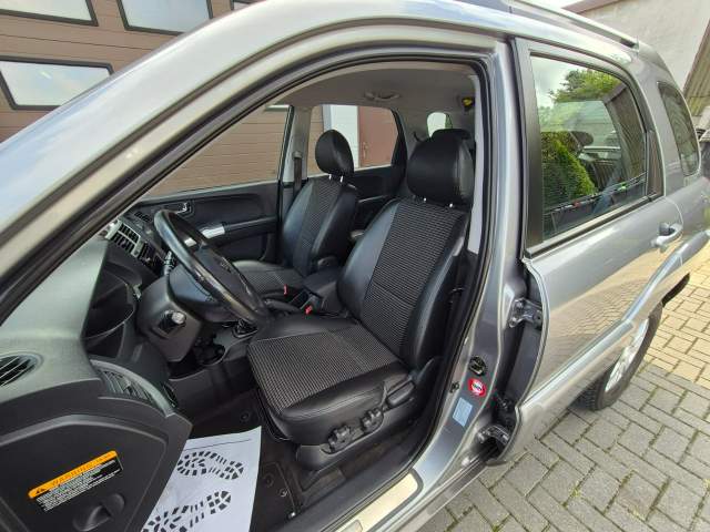 Kia Sportage II 2006 — zdjęcie 14