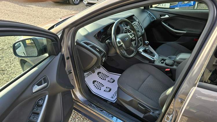 Ford Focus III 2013 — zdjęcie 9
