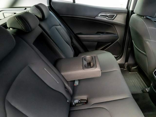 Kia Sportage V 2021 — zdjęcie 20