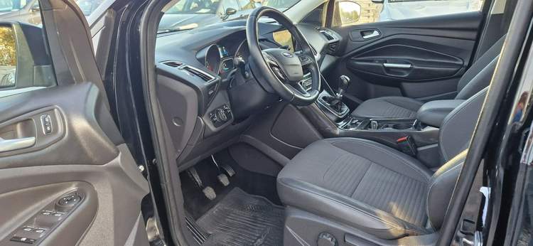 Ford Kuga II facelifting 2017 — zdjęcie 19