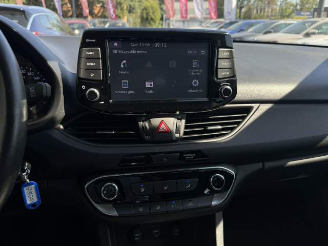 Hyundai i30 III facelifting 2 2022 — zdjęcie 21