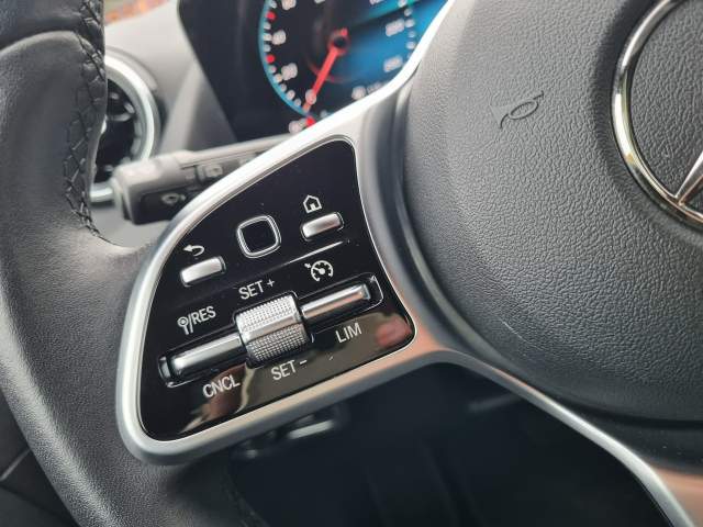 Mercedes-Benz GLA II (H247) facelifting 2023 — zdjęcie 17