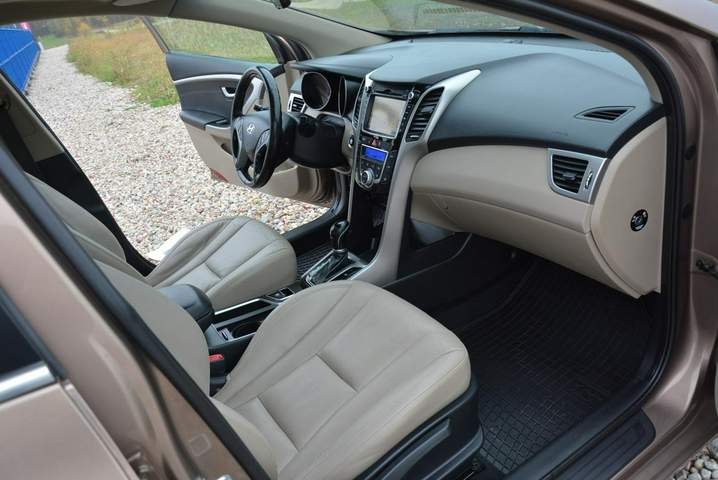 Hyundai i30 II 2013 — zdjęcie 13