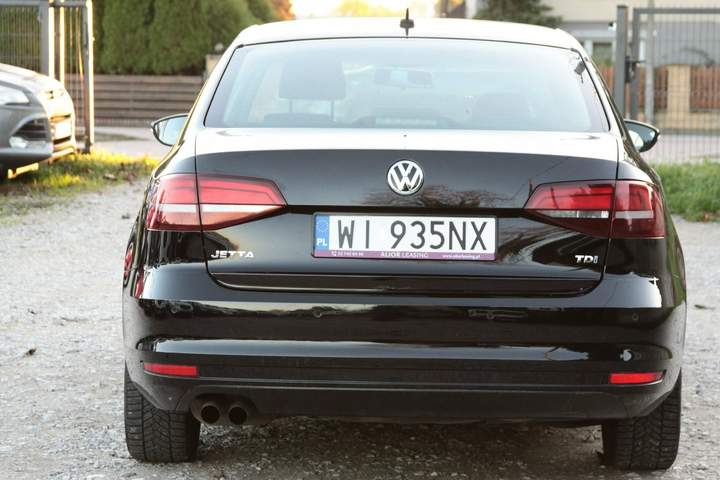 Volkswagen Jetta VI facelifting 2017 — zdjęcie 11