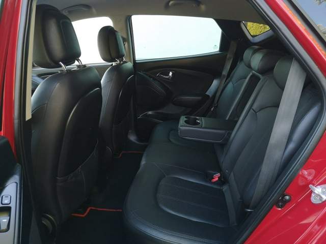 Hyundai ix35 I facelifting 2013 — zdjęcie 19