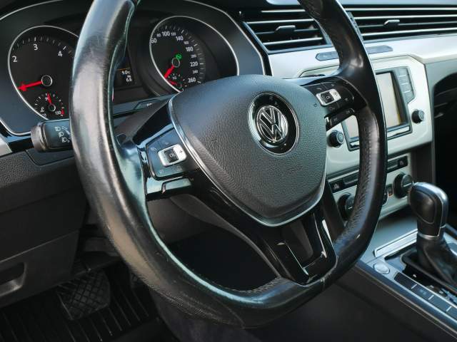 Volkswagen Passat B8 2015 — zdjęcie 20