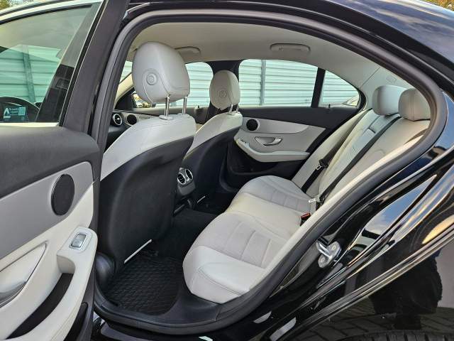 Mercedes-Benz C-Klasa IV (W205) facelifting 2018 — zdjęcie 24