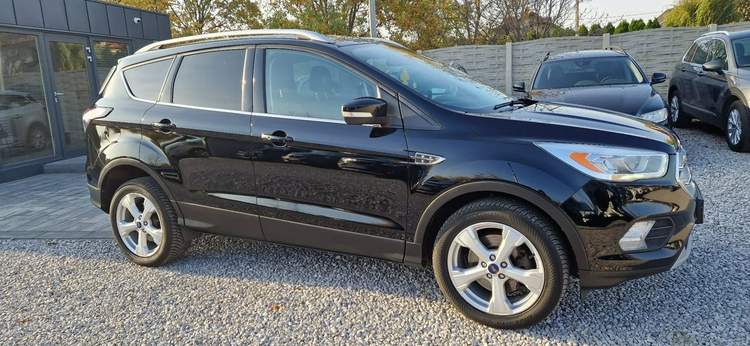 Ford Kuga II facelifting 2017 — zdjęcie 17
