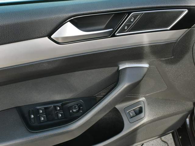 Volkswagen Passat B8 2015 — zdjęcie 9