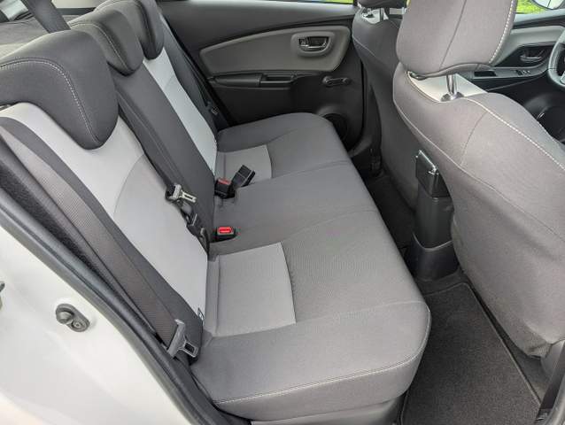 Toyota Yaris IV 2020 — zdjęcie 17