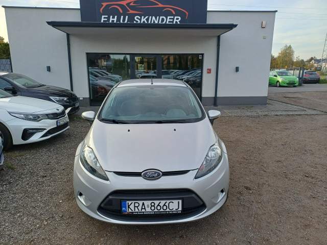 Ford Fiesta Mk6 facelifting 2014 — zdjęcie 2