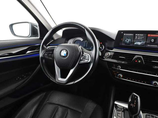 BMW 5 serii VI (F10/F11/F07) facelifting 2017 — zdjęcie 16