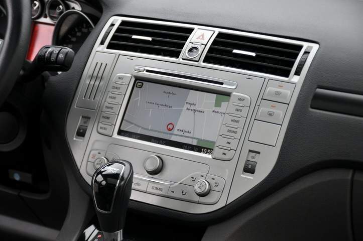 Ford Kuga I 2011 — zdjęcie 26