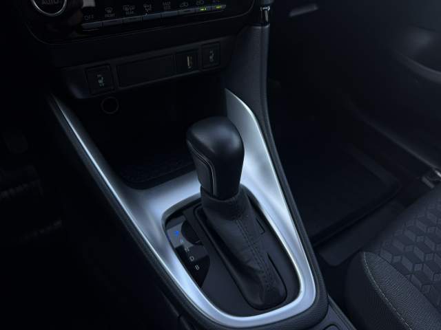 Toyota Yaris IV 2022 — zdjęcie 28