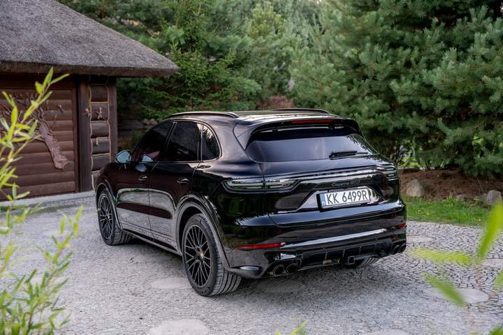 Porsche Cayenne III 2022 — zdjęcie 2