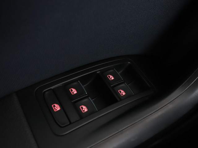 SEAT Ateca I 2018 — zdjęcie 36