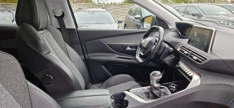Peugeot 3008 II 2018 — zdjęcie 34