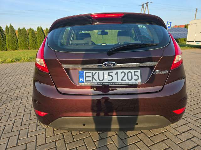 Ford Fiesta Mk6 2011 — zdjęcie 10