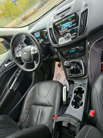 Ford Kuga II facelifting 2016 — zdjęcie 14
