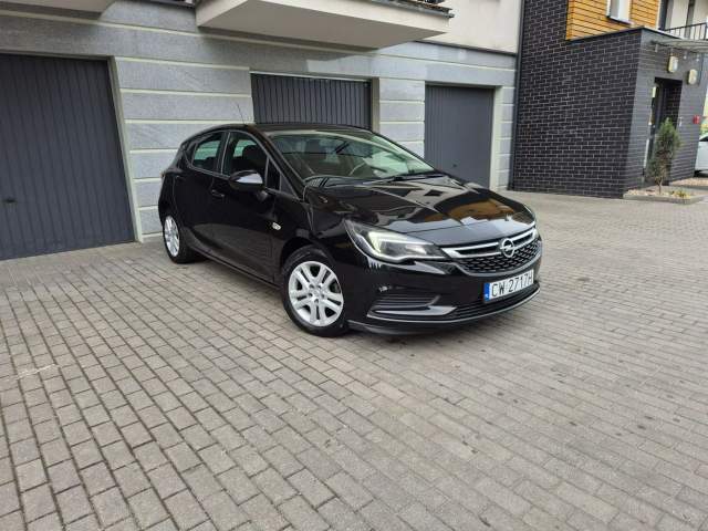 Opel Astra K 2017 — zdjęcie 2