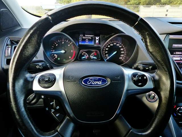 Ford Kuga II facelifting 2016 — zdjęcie 28